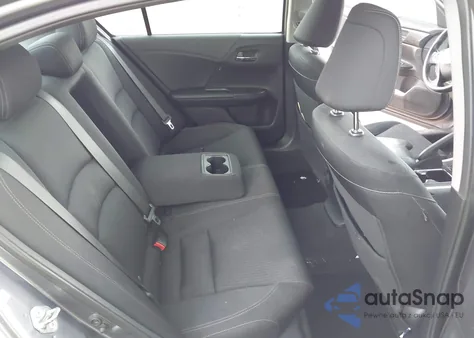 2015 Honda Accord Sport z USA, uszkodzony, nr VIN 1HGCR2F58FA191771